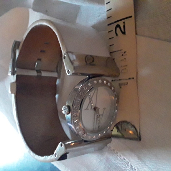 Armani NWOT Watch - Picture 6 of 8